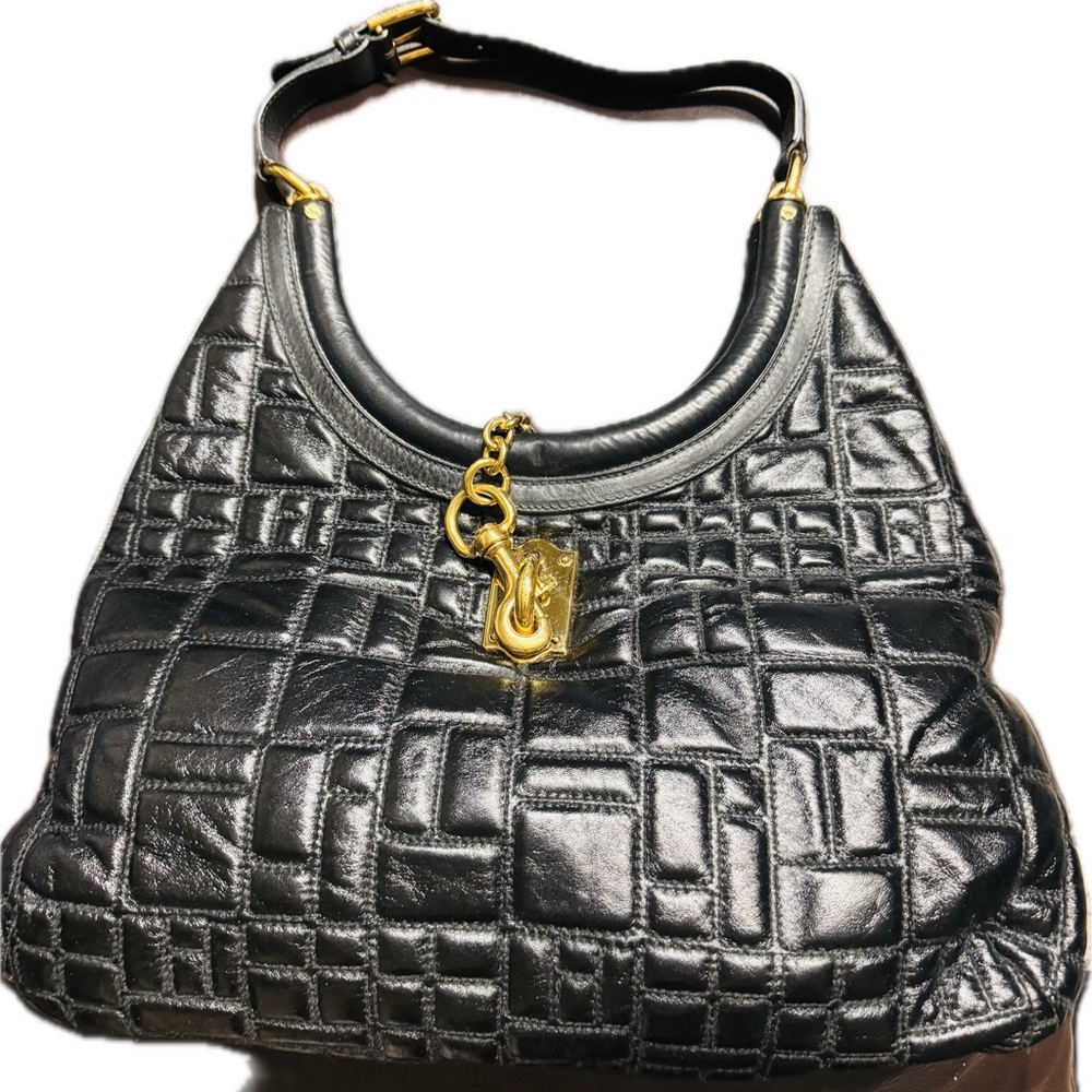 Dolce & Gabbana black shoulder bags